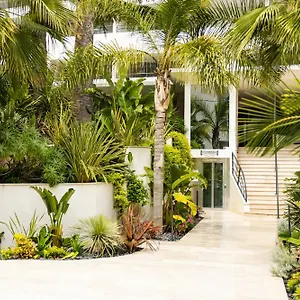 Staybridge - Centre By Ihg Hotel